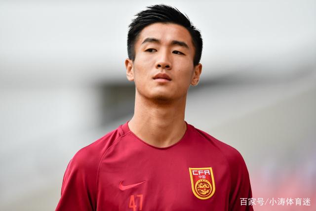 洛里昂租借阿尔克马尔边锋伊萨克-延森，合同附带买断条款